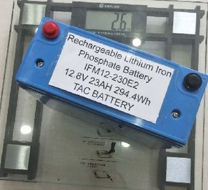 Batería azul 26650 23AH de 12V LiFePO4 con UL2054 de vivienda para la iluminación solar