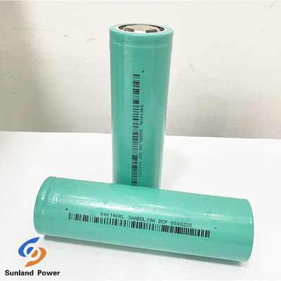 3.0V 15Ah Batería de iones de sodio cilíndrico 40140 Batería con tasa de 3C para el sistema de energía solar