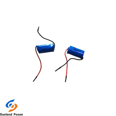 Baterías CR2 3.0 V 750 mAh utilizadas en gafas de visión nocturna, linternas LED, medidores inteligentes (agua, gas, electricidad) e instrumentación iluminada