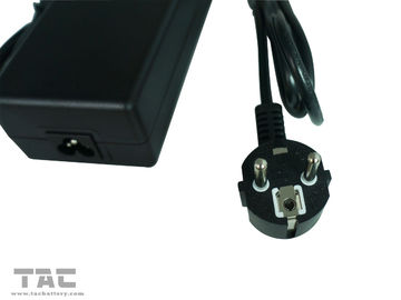 Venta caliente cargadores de baterías portátiles de 36V / 43.8V, cargadores de baterías de motocicleta personalizados