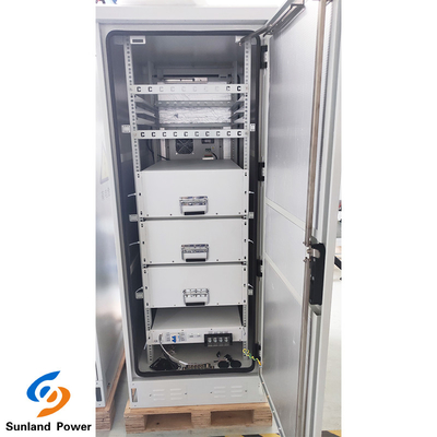 Batería del sistema 230.4V 150AH LiFePO4 del almacenamiento de energía de 50KWH ESS con la refrigeración por aire del gabinete